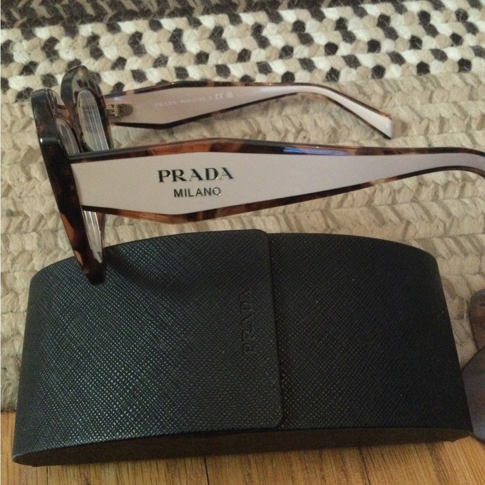 Prada Frames With Case - image 8